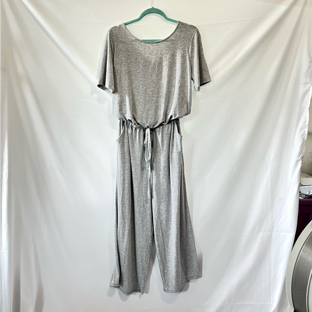 Zenana women’s cropped gray jumpsuit